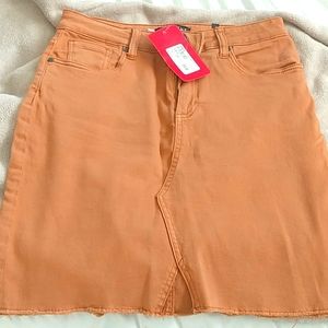 New with tags skirt